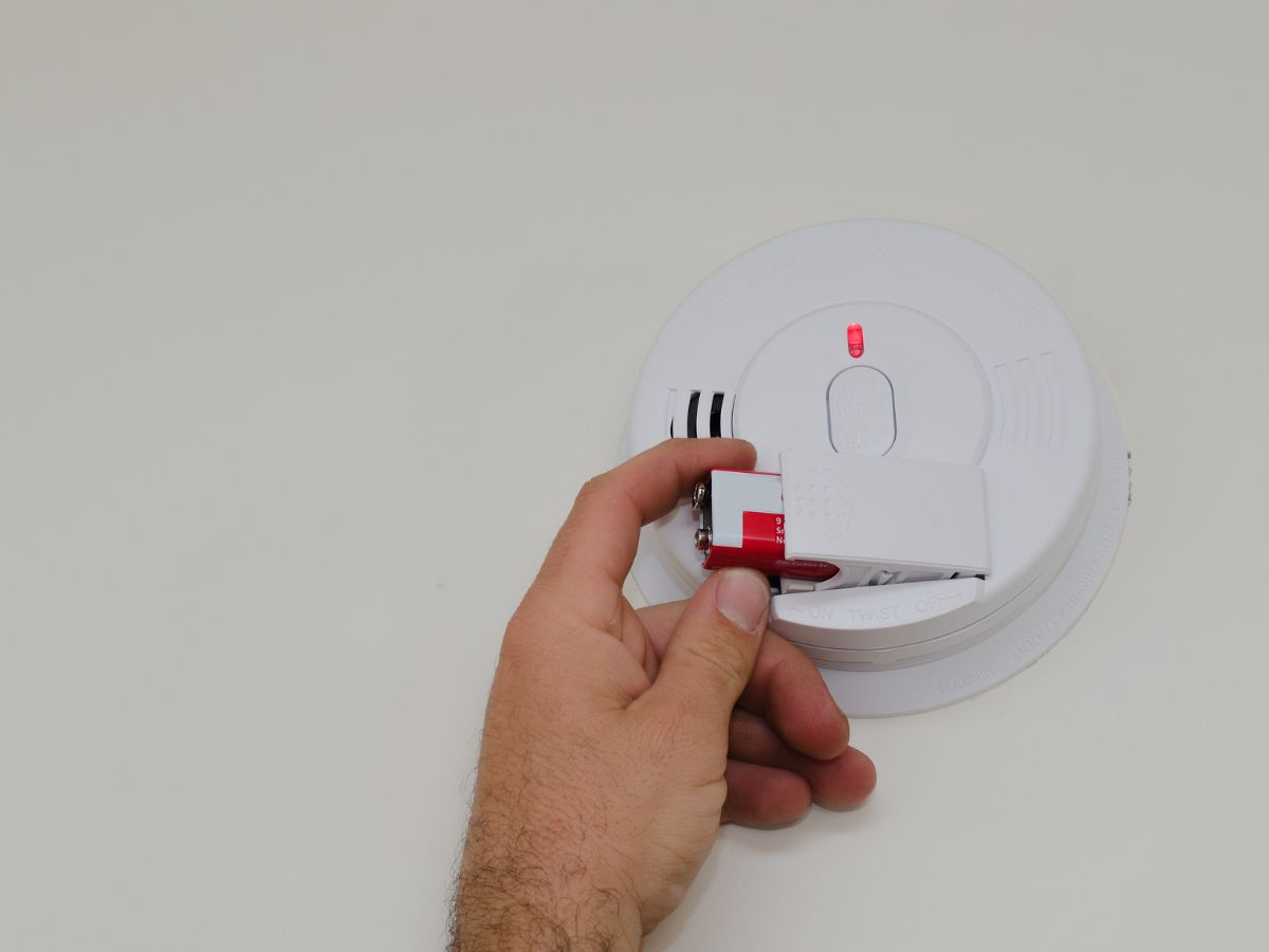 smoke alarm low battery